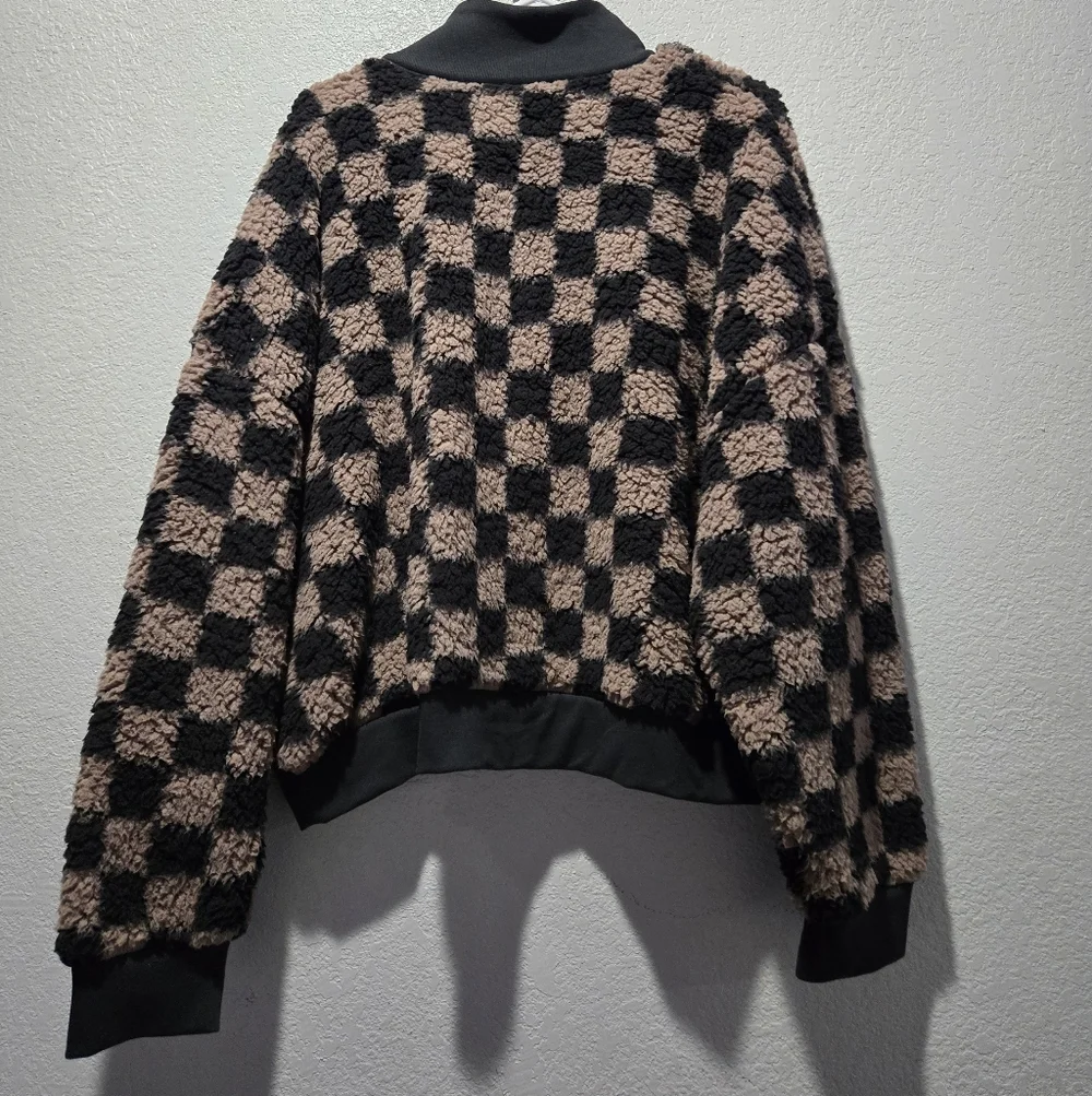 PINK Victoria's Secret Black and Brown Fleece Jacket - Picture 4 of 4